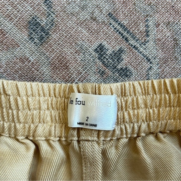 Aritzia Le Fou Wilfred High Rise Linen Blend Funk Shorts - Picture 6 of 9